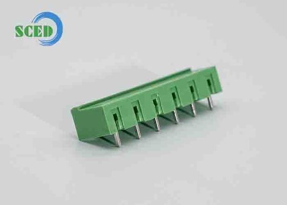 Yeşil PCB Takılabilir Terminal Blok Elektrik 7.62mm PA66 300V 18A Pirinç Terminal